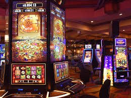 789CCO Live Casino Roulette ဇယားတွင် Myanmar ကစားသမားများ Bet တင်နေသောမြင်ကွင်း